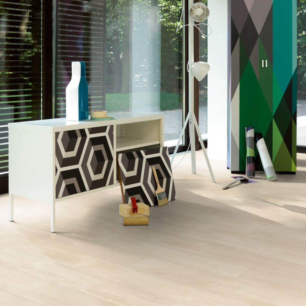 Roble Nordic Beige | Vinilo Modular ONE Hydron Parador | Espacio Sala