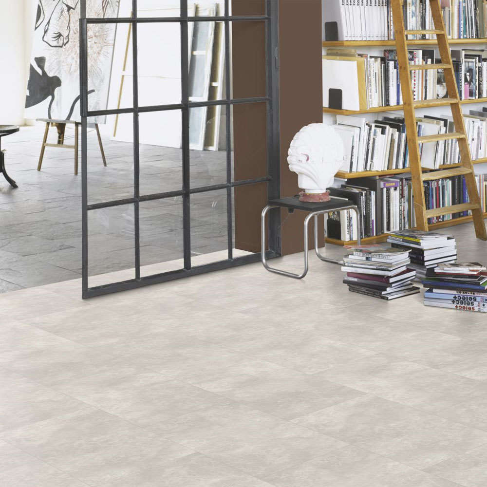 Cemento Ornament Blanco | Vinilo Modular ONE Parador | Espacio Salón